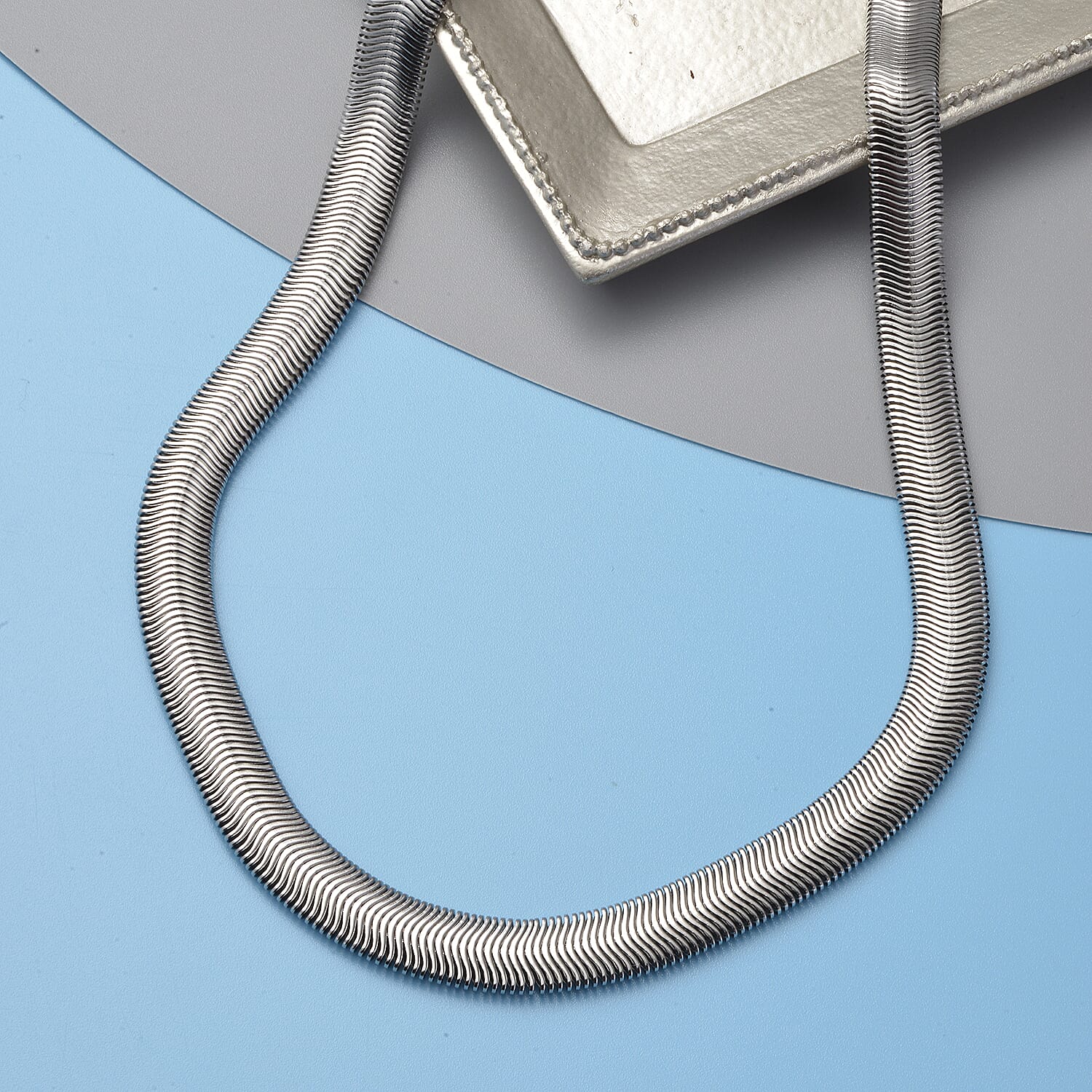 Silver - Product card gallery slide 2 (9431247618303)