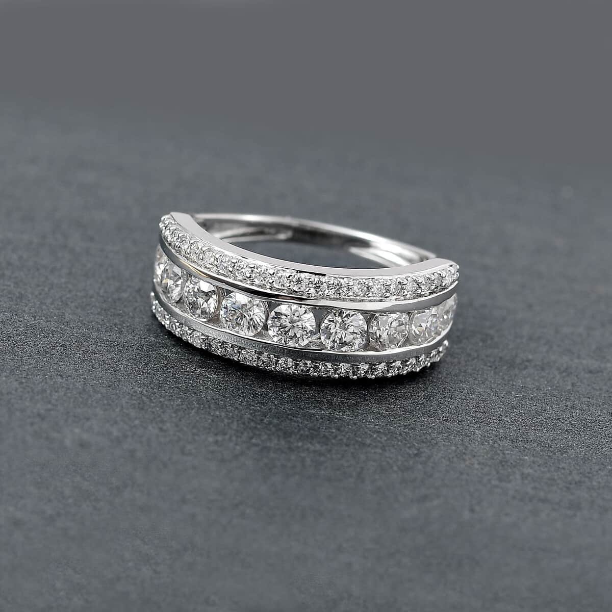 Moissanite 1.25 ctw Band Ring in 10K White Gold (Size 5.0) image number 1