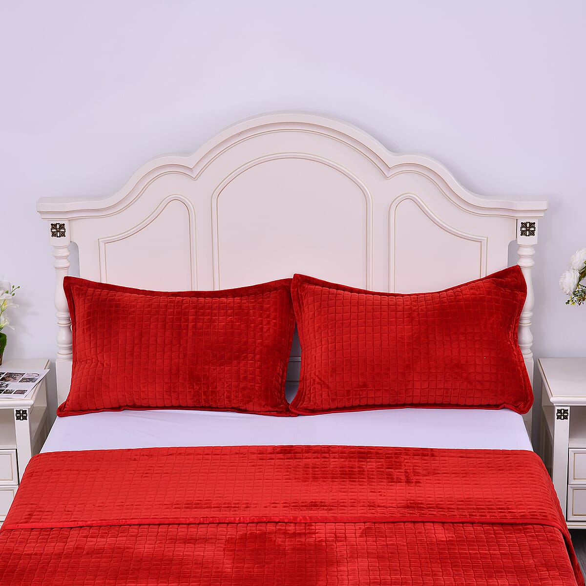 Homesmart Red Ultra Soft Crystal Velvet 3pcs Comforter Set - Queen image number 4