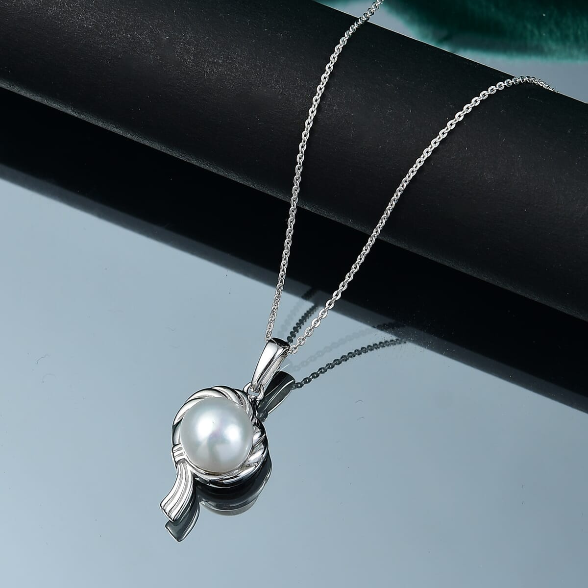 Freshwater Pearl Zodiac Pendant Necklace in Platinum Over Sterling Silver 20 Inches image number 1