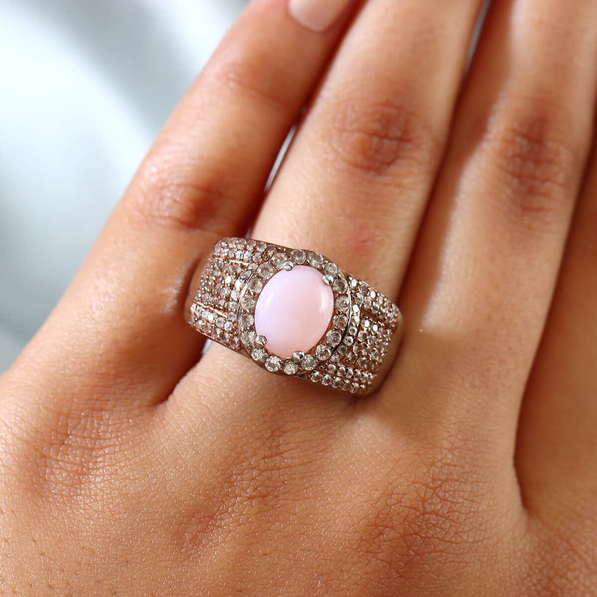 SUMMER DEALS Peruvian Pink Opal and Natural Champagne Zircon Men's Ring in Platinum Over Sterling Silver (Size 10.0) 7.50 Grams 3.65 ctw image number 2