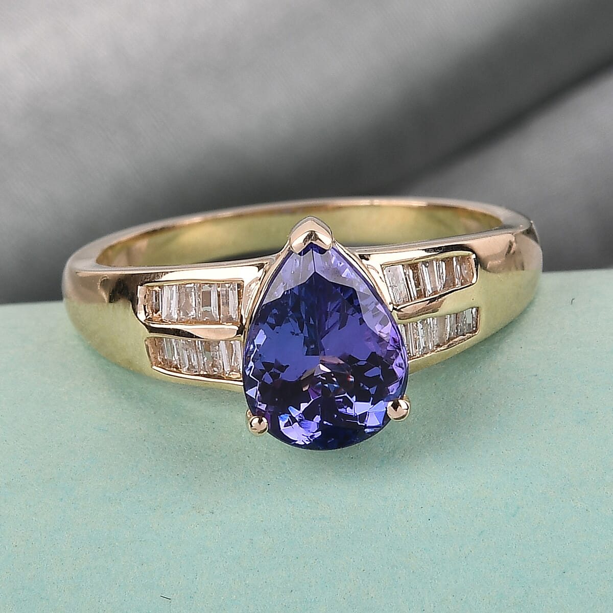 Luxoro 10K Yellow Gold Premium Tanzanite and Diamond Pear Shape Ring (Size 9.0) 2.00 ctw image number 1