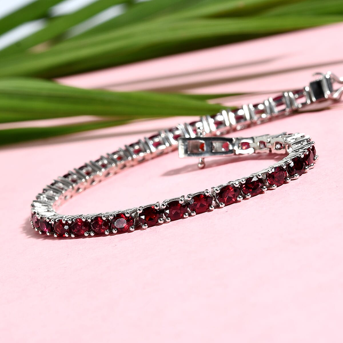 Anthill Garnet Tennis Bracelet in Platinum Over Sterling Silver (7.25 In) 8.20 ctw image number 1