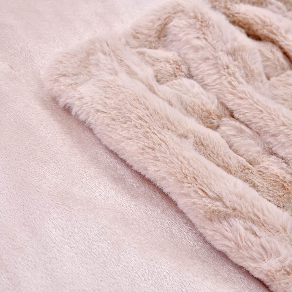 HOMESMART Off White Faux Rabbit Fur Throw (60"x80") image number 2
