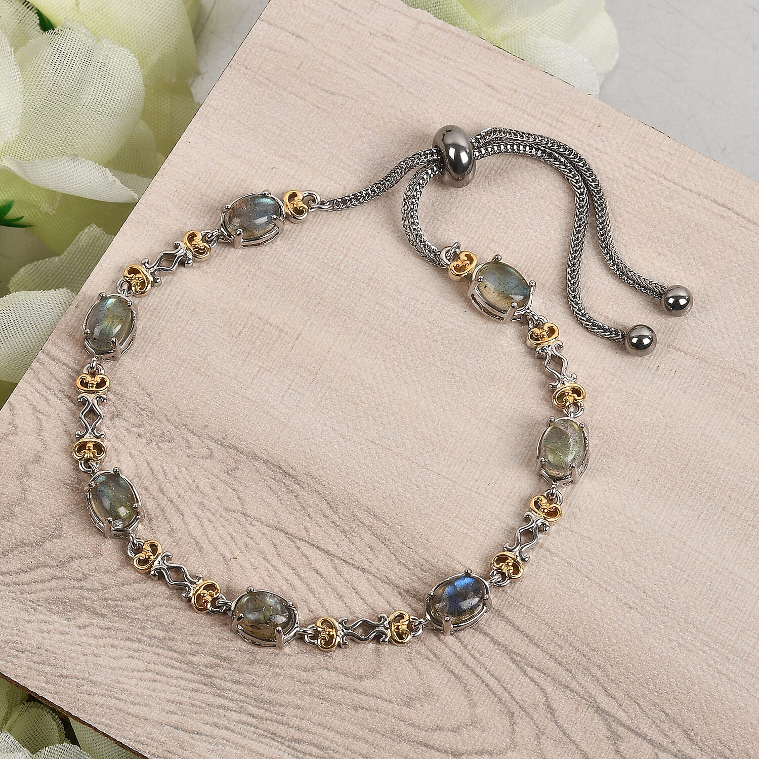 Malagasy Labradorite - Product card gallery slide 2 (9431241949439)