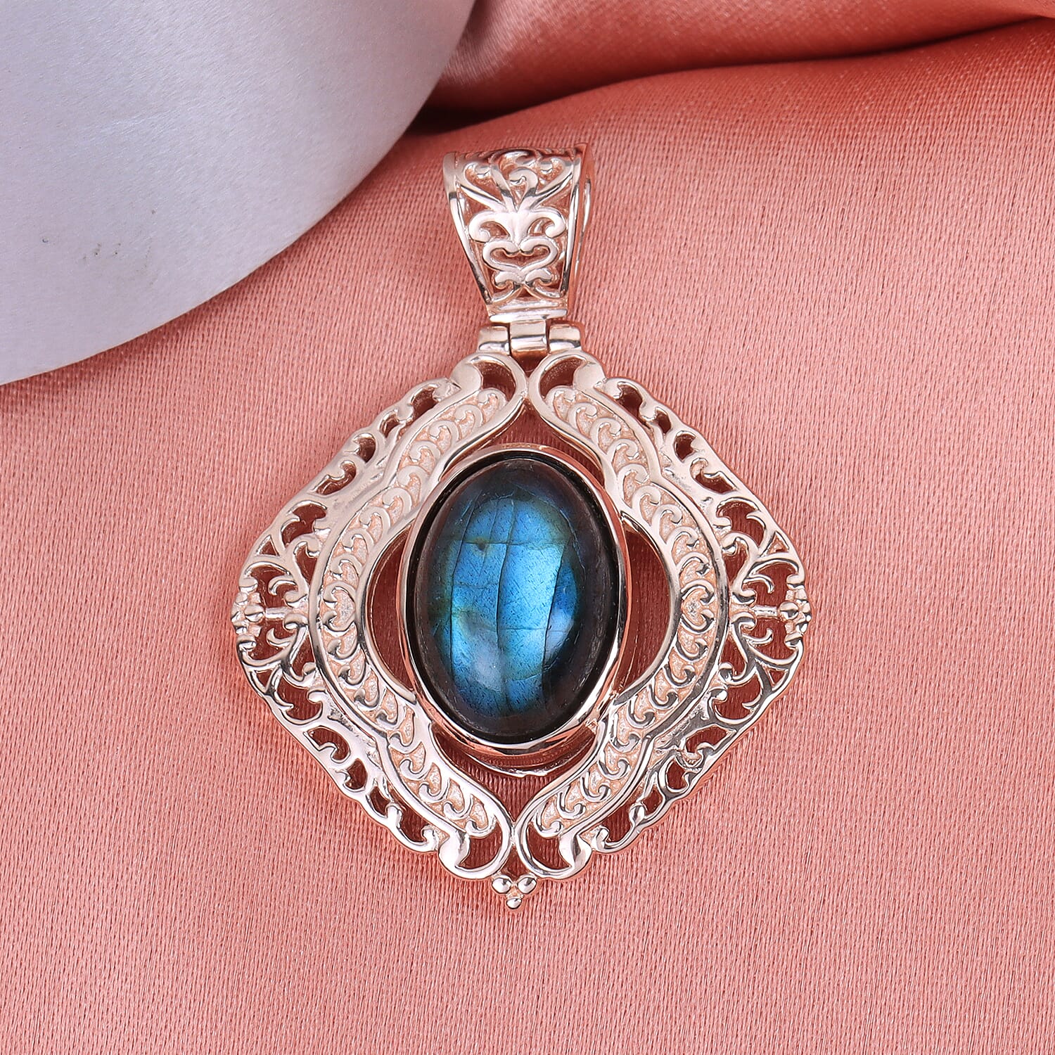 Malagasy Labradorite Pendant in 14K Rose Gold Over Copper with Magnet 6.40 ctw