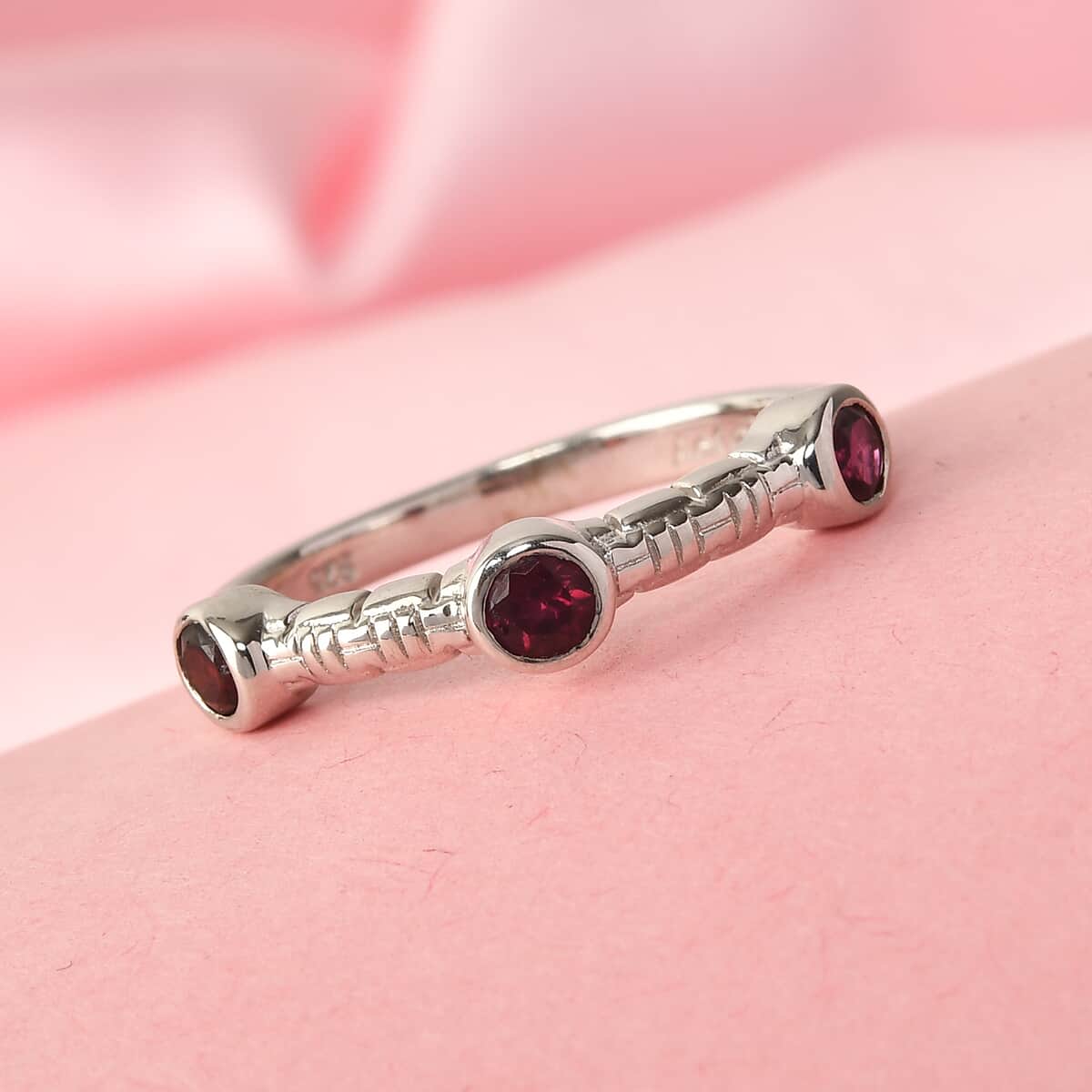 American Arizona Anthill Garnet 3 Stone Band Ring in Platinum Over Sterling Silver (Size 8.0) 0.40 ctw image number 1