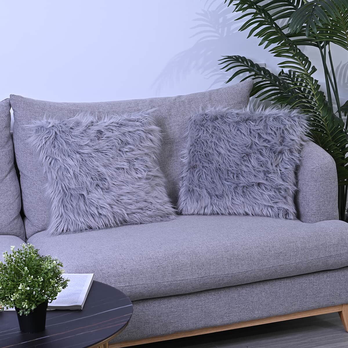 Homesmart Gray Set of 2 Faux Fur Cushion Cover image number 1