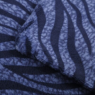 Homesmart Blue Color Zebra Stripe Pattern Microfiber Coral Fleece Blanket with 2 Cushion Covers, Microfiber Blanket Set, Soft Throw Blanket, Bedding Set, Comforter Sets
