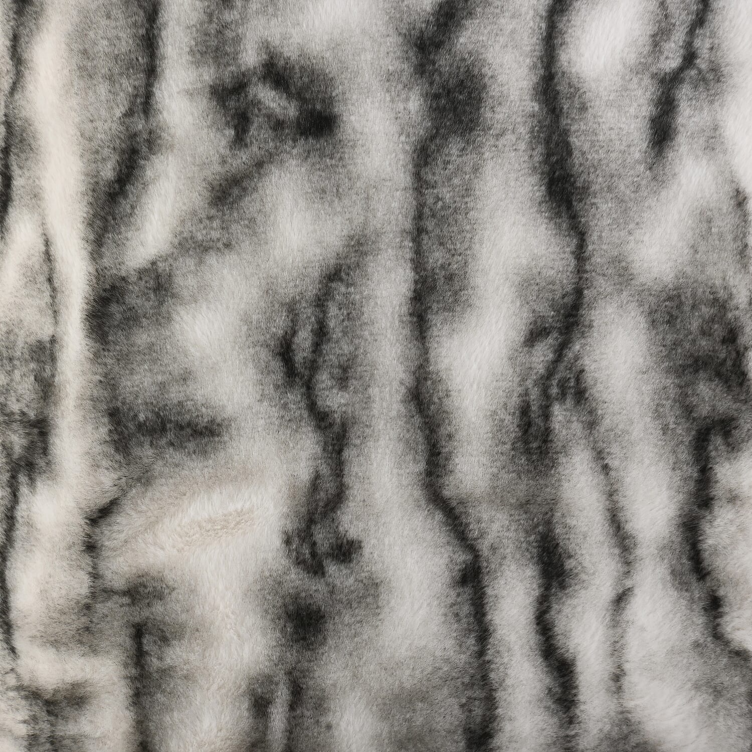 Homesmart Black and White Cozy Faux Fur Sherpa Blanket