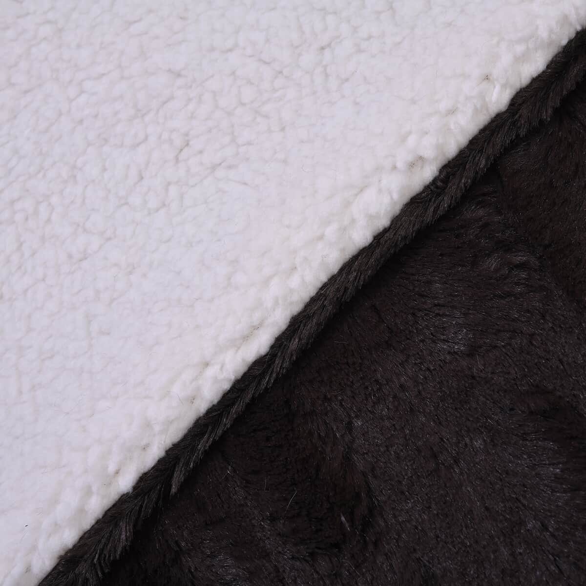 Homesmart Brown Cozy Faux Fur Sherpa Blanket image number 4