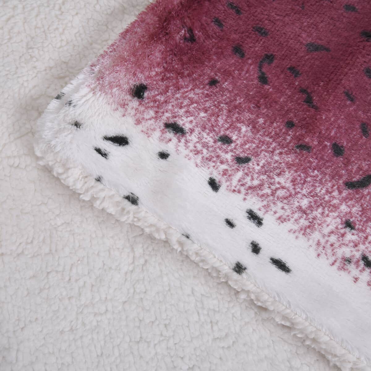 Homesmart Dots Pattern Faux Fur Sherpa Blanket - Burgundy image number 2