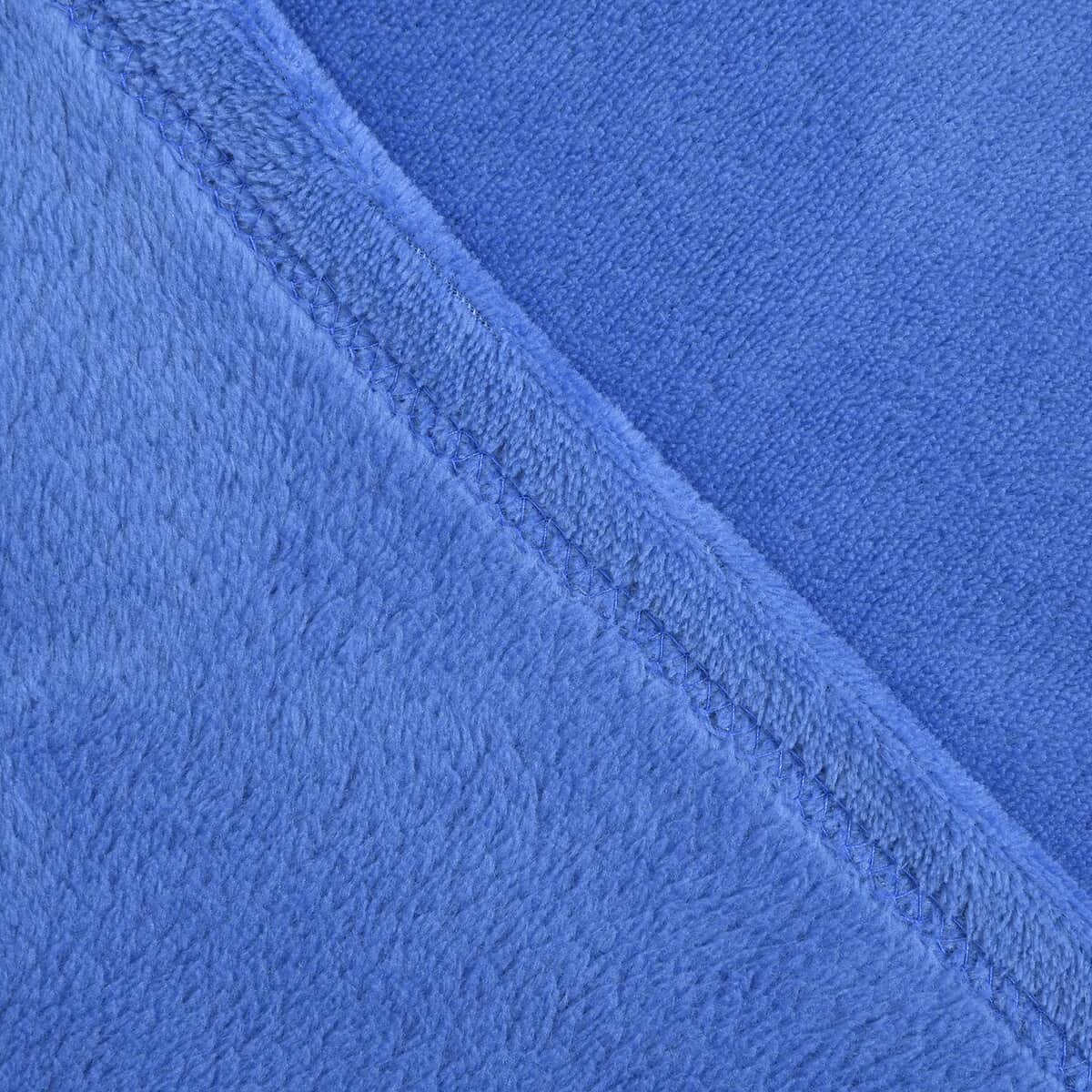 Homesmart Blue Solid Super Soft and Warm Coral Fleece Blanket image number 2