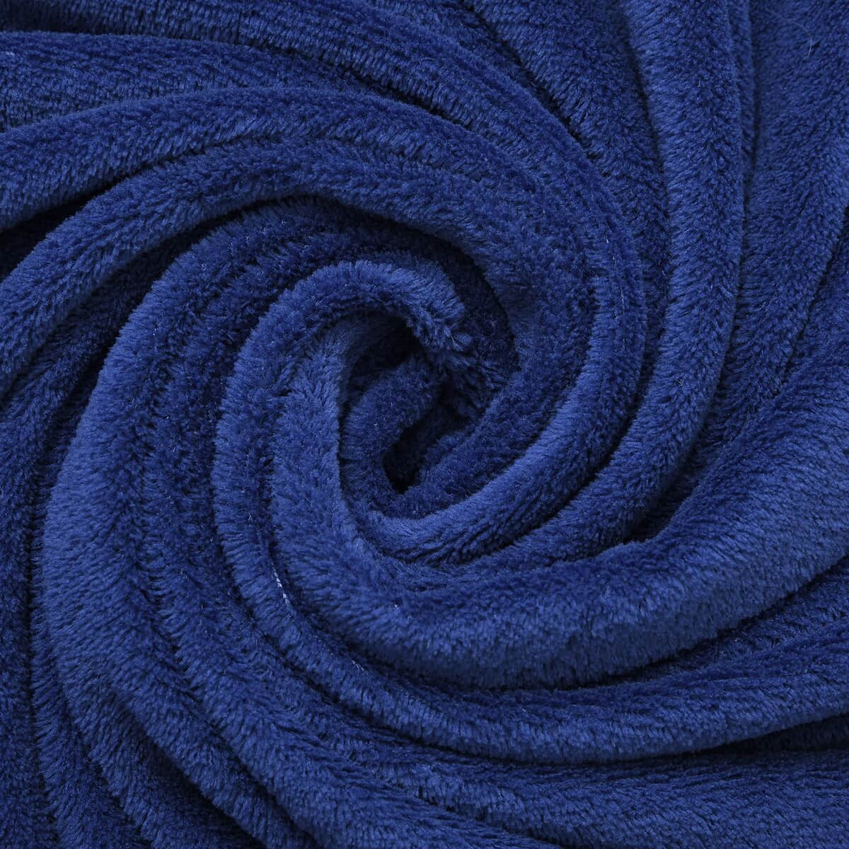 Homesmart Dark Blue Solid Super Soft and Warm Coral Fleece Blanket image number 3