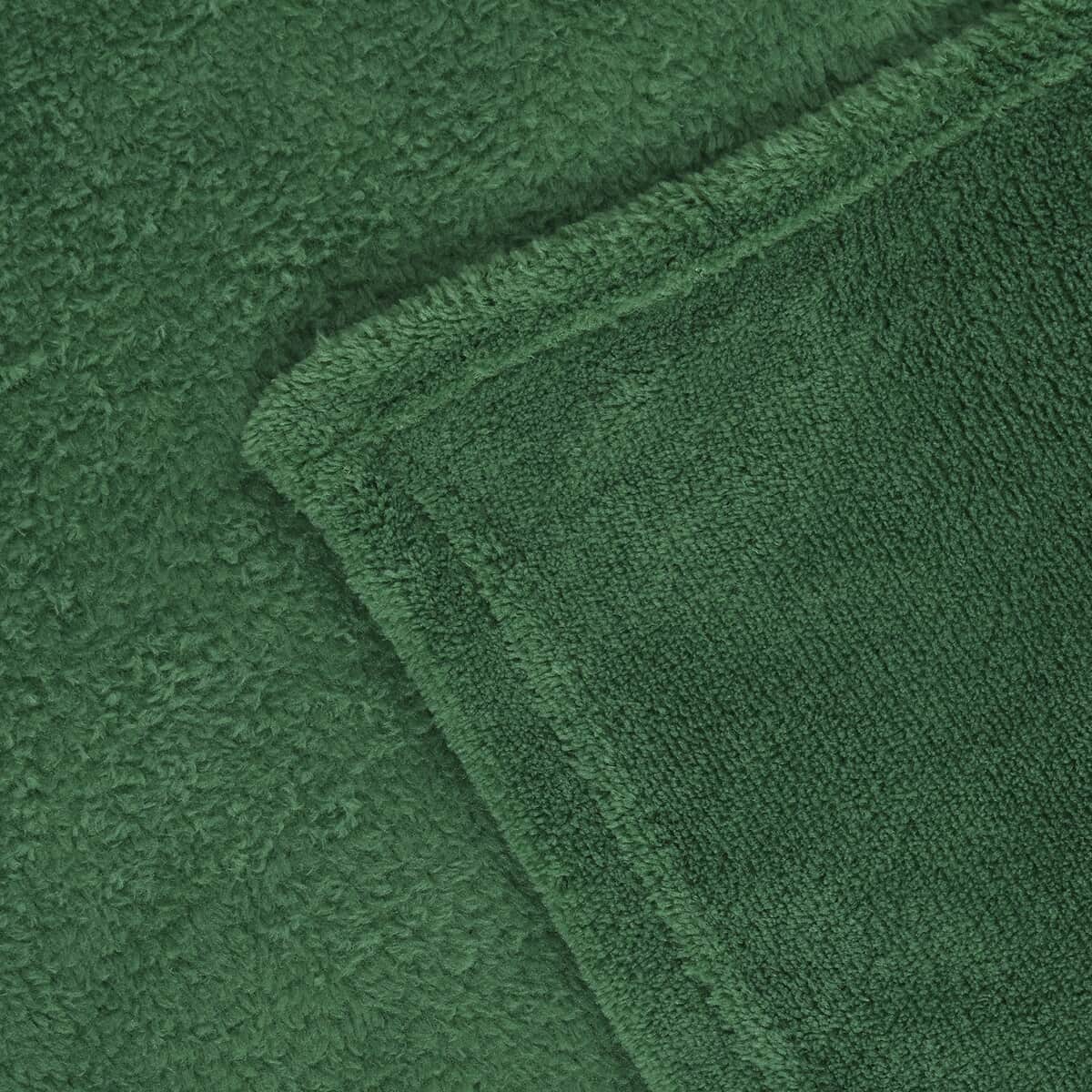 Homesmart Green Solid Super Soft and Warm Coral Fleece Blanket image number 1