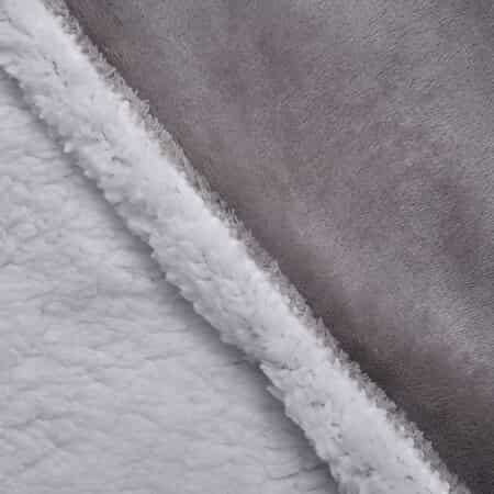 HOMESMART Light Gray Microfiber Flannel with Sherpa Blanket image number 4