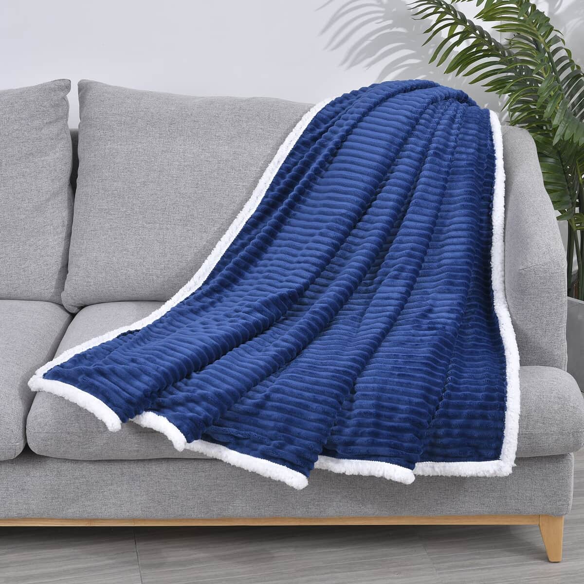 Homesmart Blue Ribbed Flannel to Sherpa Throw image number 0