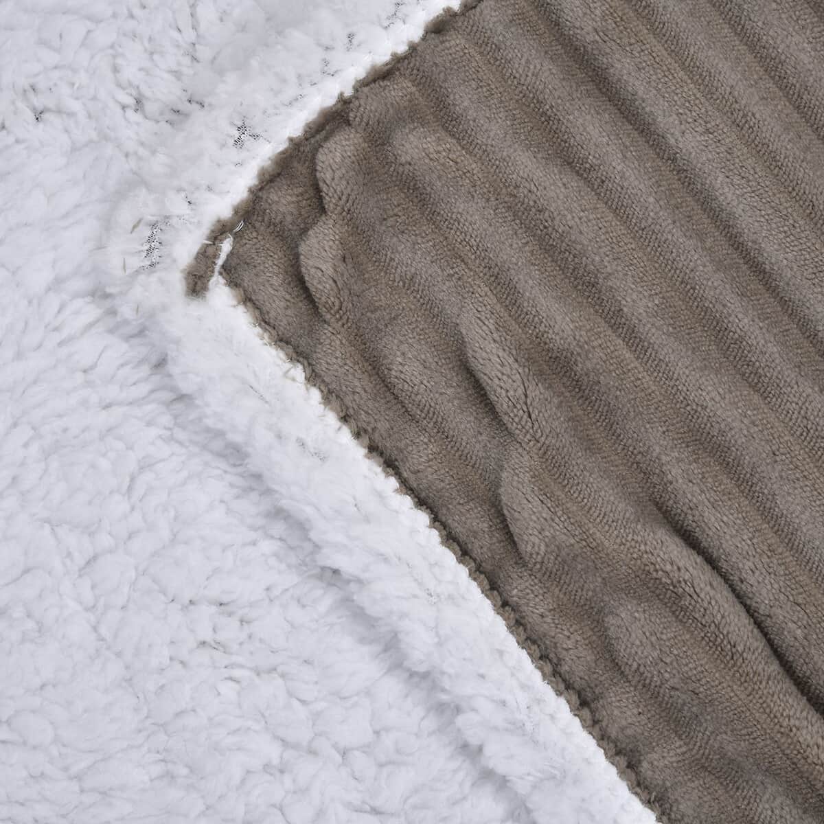 Homesmart Gray Ribbed Flannel to Sherpa Throw image number 4