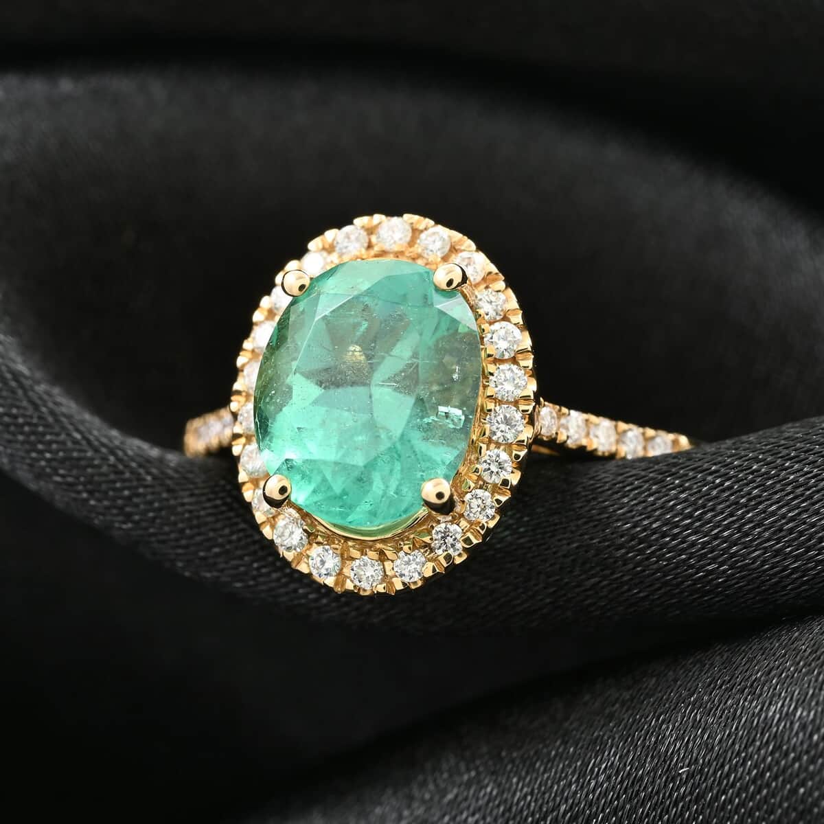 One Of A Kind Certified & Appraised Iliana 18K Yellow Gold AAA Boyaca Colombian Emerald and G-H SI Diamond Halo Ring (Size 7.0) 2.45 ctw image number 1