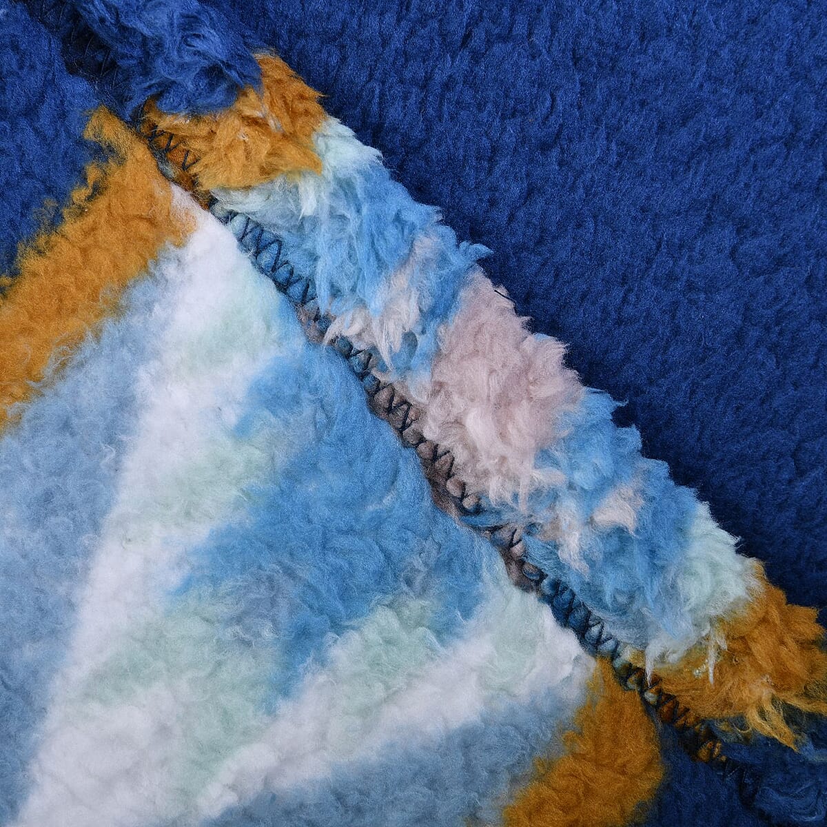 Homesmart Blue Tribal Print Pattern Single Layer Sherpa Fleece Blanket, Lightweight Throw Blanket 78 X 59 Inches image number 3