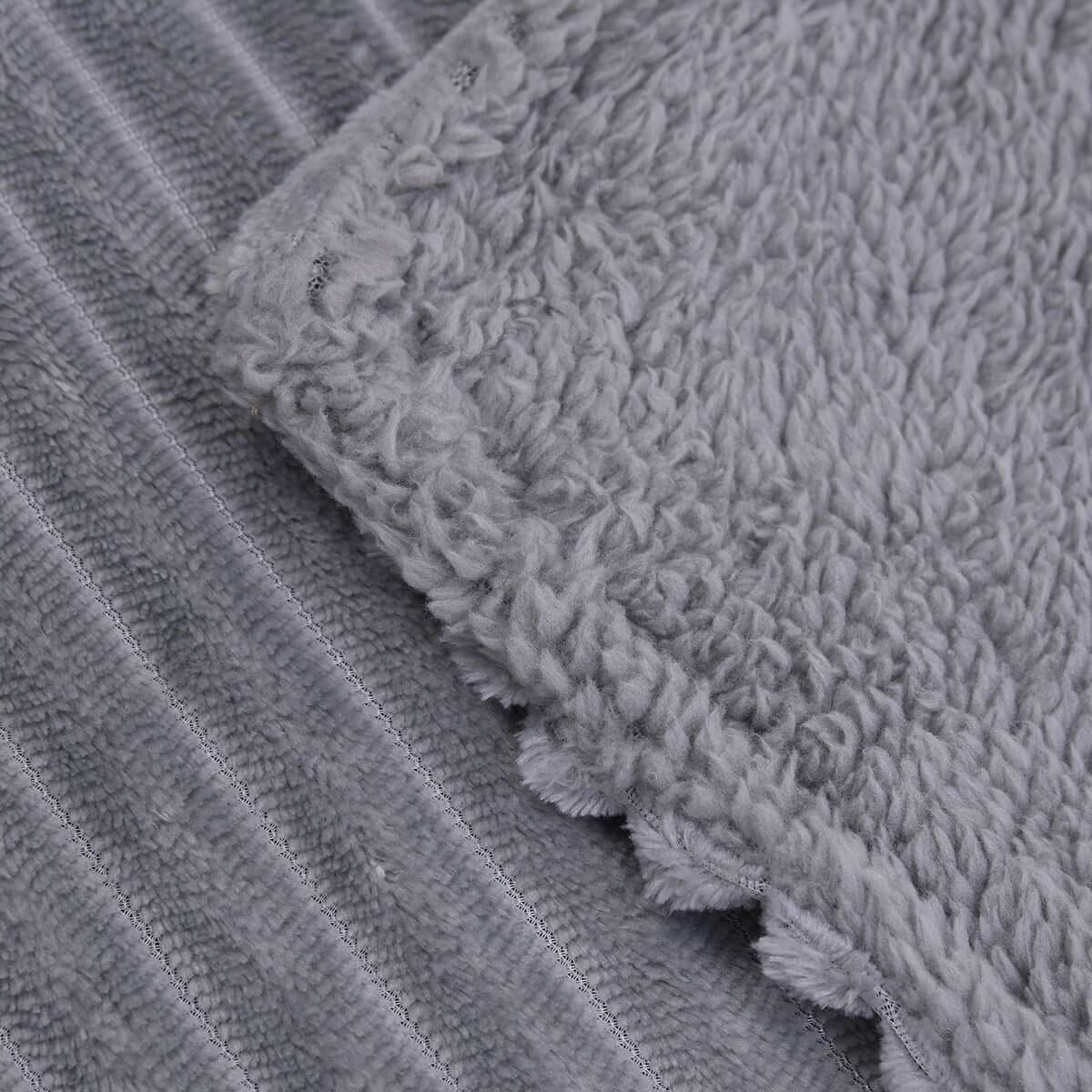 Homesmart Gray Stripe Pattern Flannel and Sherpa Comforter and Pillow Cover -King image number 6