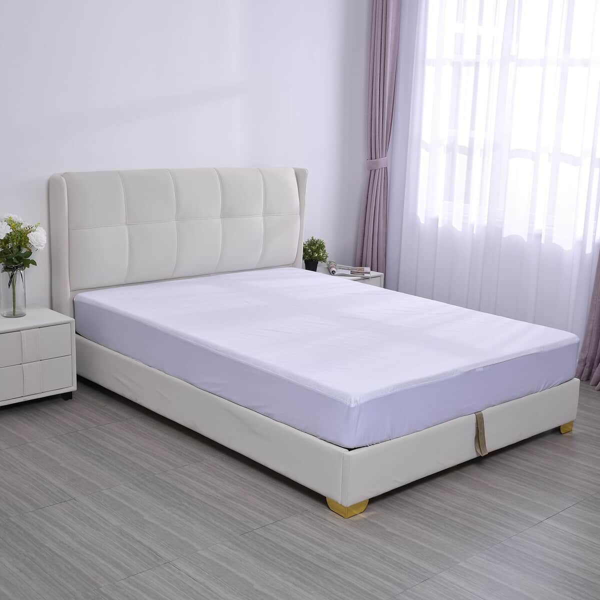 Homesmart White Polyester Terry Waterproof Mattress Protector image number 0