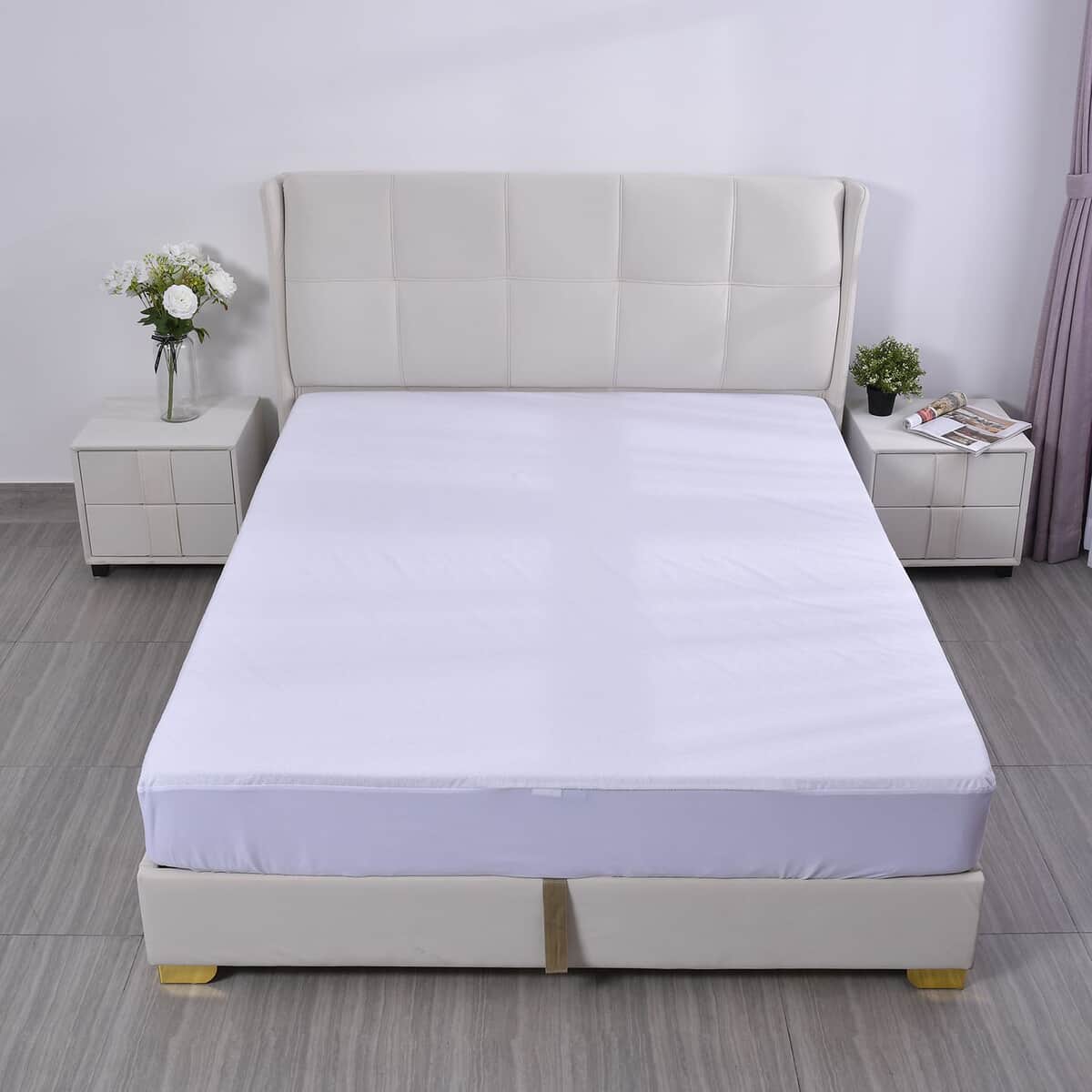 Homesmart White Polyester Terry Waterproof Mattress Protector image number 1