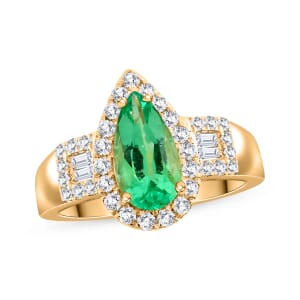 One Of A Kind Iliana 18K Yellow Gold AAA Boyaca Colombian Emerald and G-H SI Diamond Ring (Size 7.0) 5.86 Grams 1.60 ctw