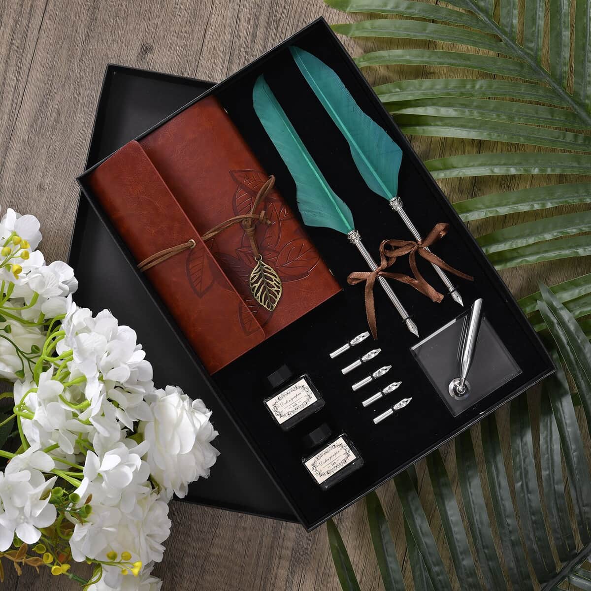 Leaf Pattern Embossed Leather Cover with String Closure Notebook Set (1 Leather Notebook, 2 Pens, 2 Bottles Ink, 5 Extra Nibs and 1 Pen Holder) image number 0