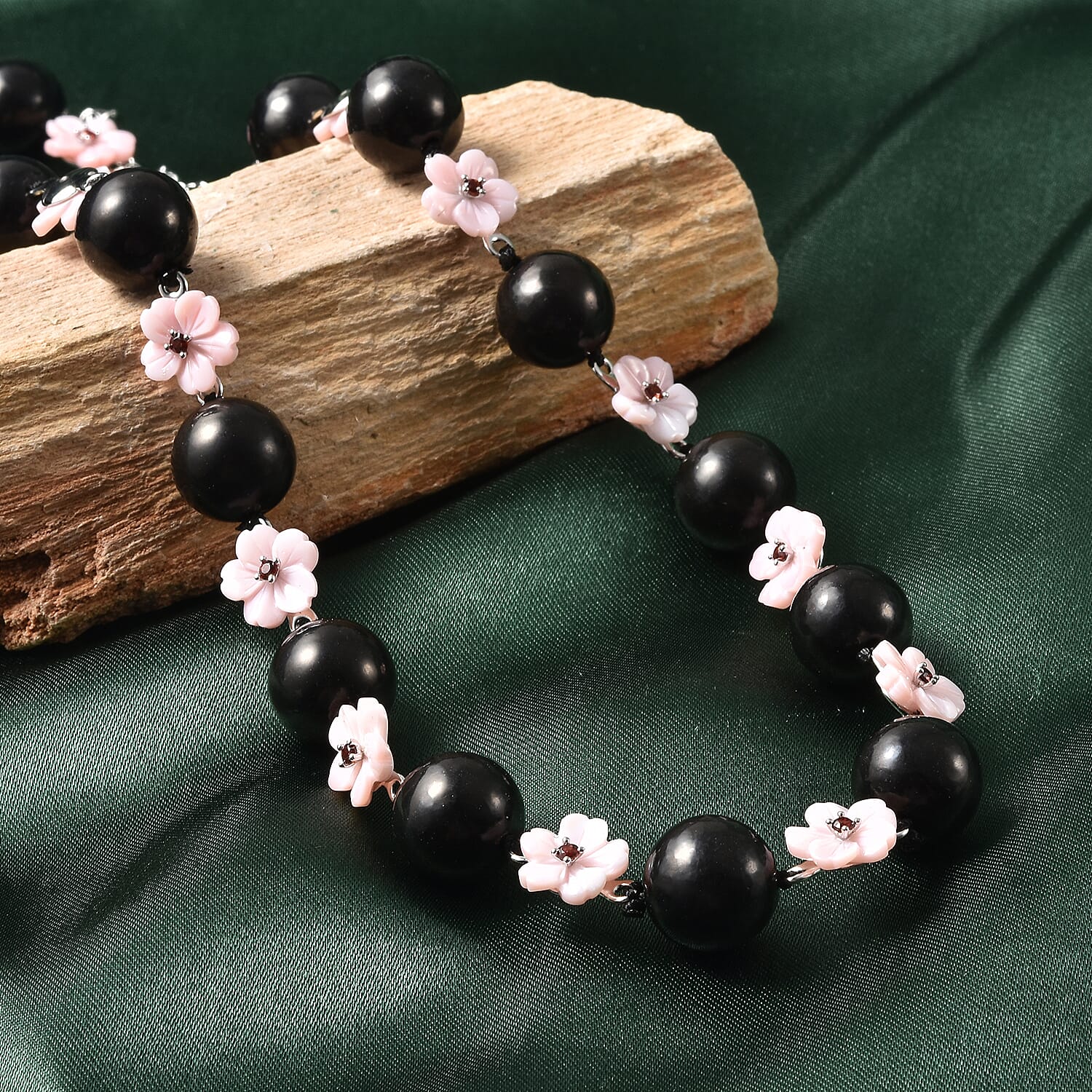 Default Title - Product card gallery slide 2 (10144527974683)