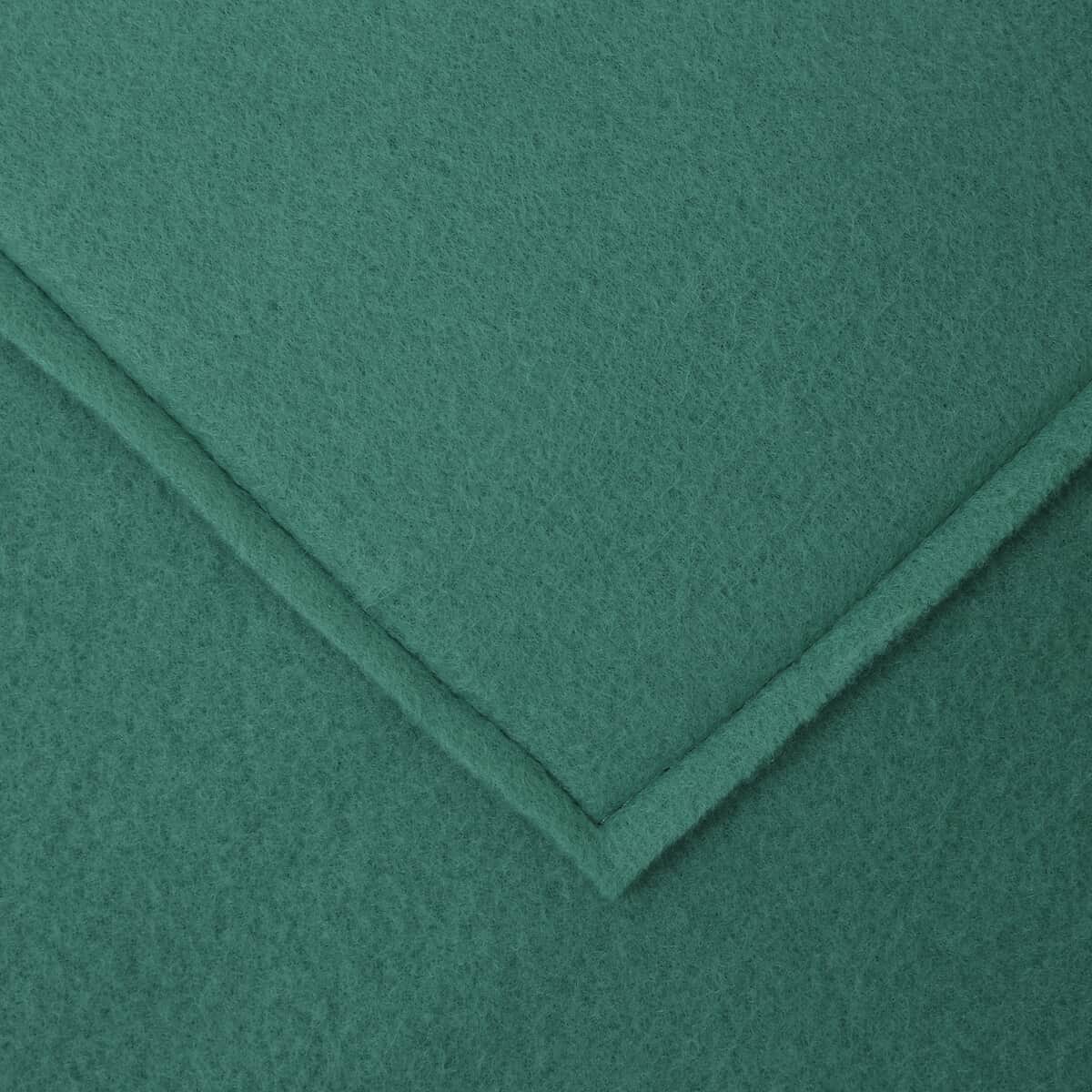 Homesmart 2 in 1 Green Solid Fleece Solid Travel Blanket with Folded Storage Pocket (Microfiber) image number 2