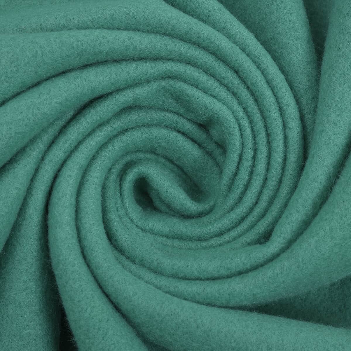 Homesmart 2 in 1 Green Solid Fleece Solid Travel Blanket with Folded Storage Pocket (Microfiber) image number 5