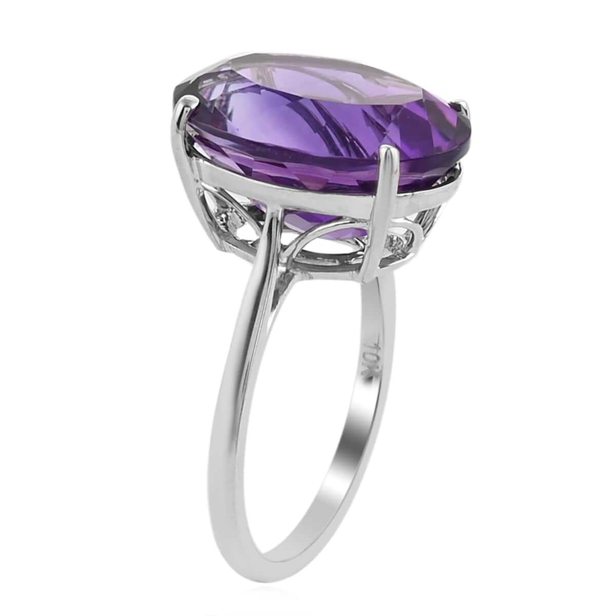 Luxoro 10K White Gold AAA Lusaka Amethyst Solitaire Ring (Size 7.0) 9.15 ctw image number 2