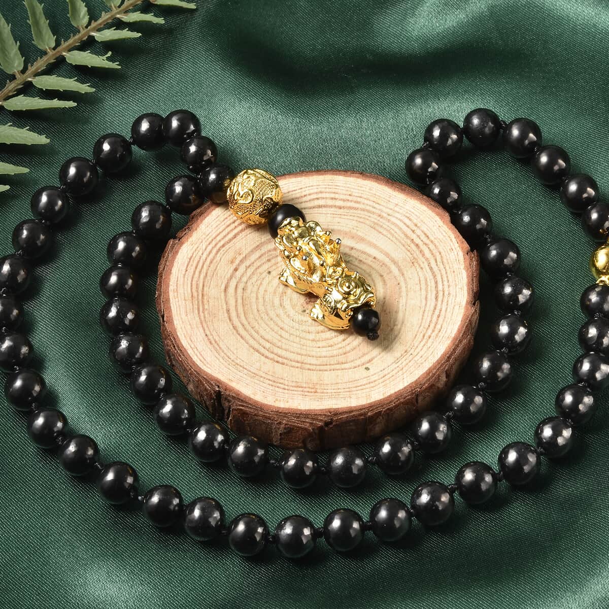 Shungite Beaded Feng Shui Necklace 20 Inches with Pixiu Pendant in Goldtone 195.50 ctw image number 1