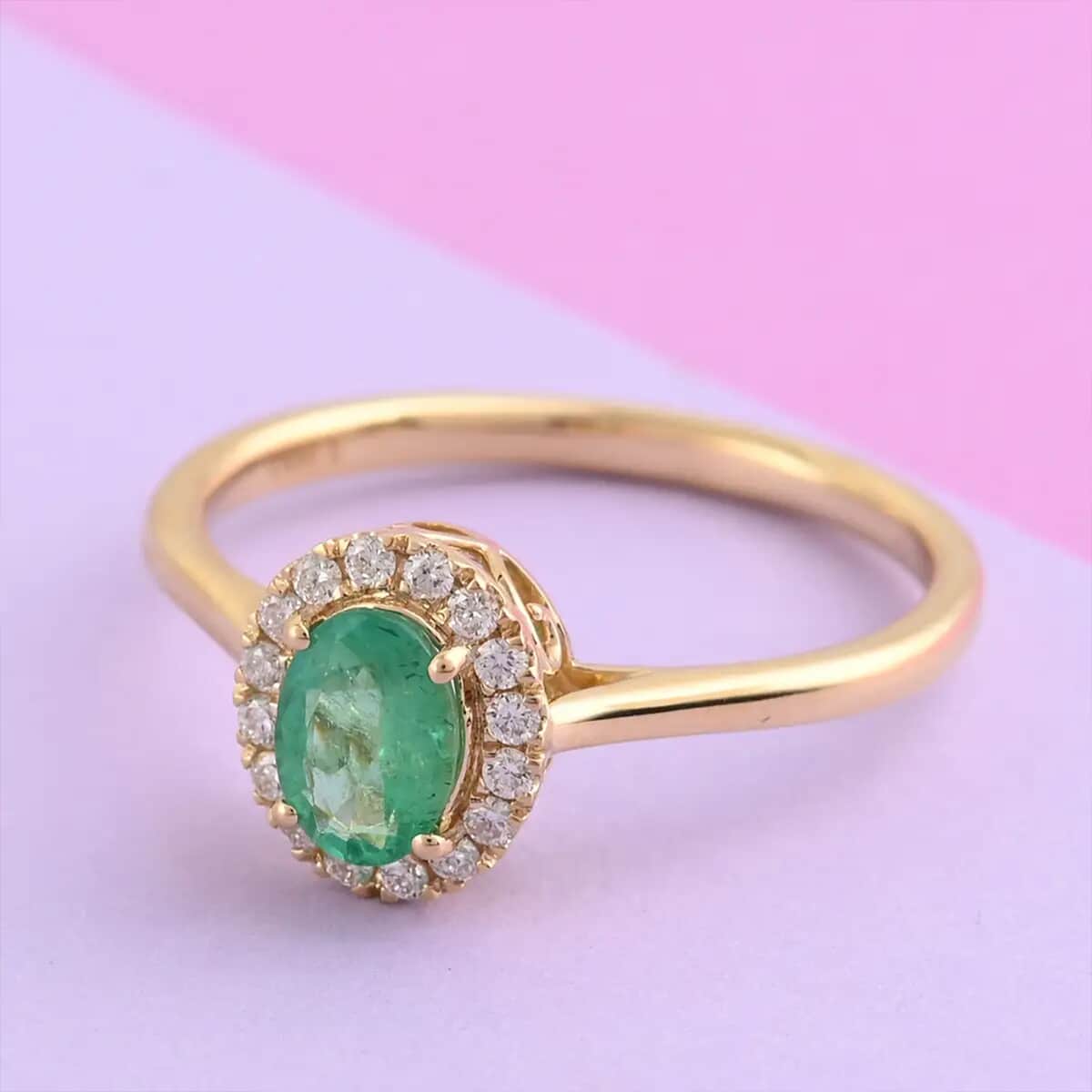 ILIANA 18K Yellow Gold AAA Ethiopian Emerald and Diamond G-H SI Halo Ring 3.38 Grams 1.00 ctwILIANA 18K Yellow Gold AAA Ethiopian Emerald and Diamond G-H SI Halo Ring 3.38 Grams 1.00 ctw image number 1