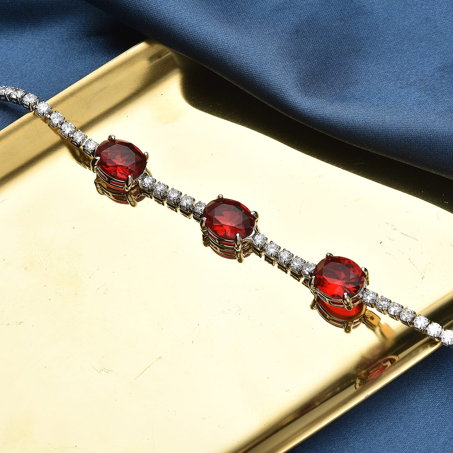 Simulated Red and White Diamond 17.50 ctw Bracelet in Silvertone (Size 6)