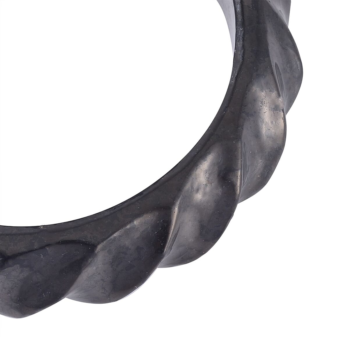 Shungite Carved Bold Twisted Bangle Bracelet (7.25 In) 250.00 ctw image number 4