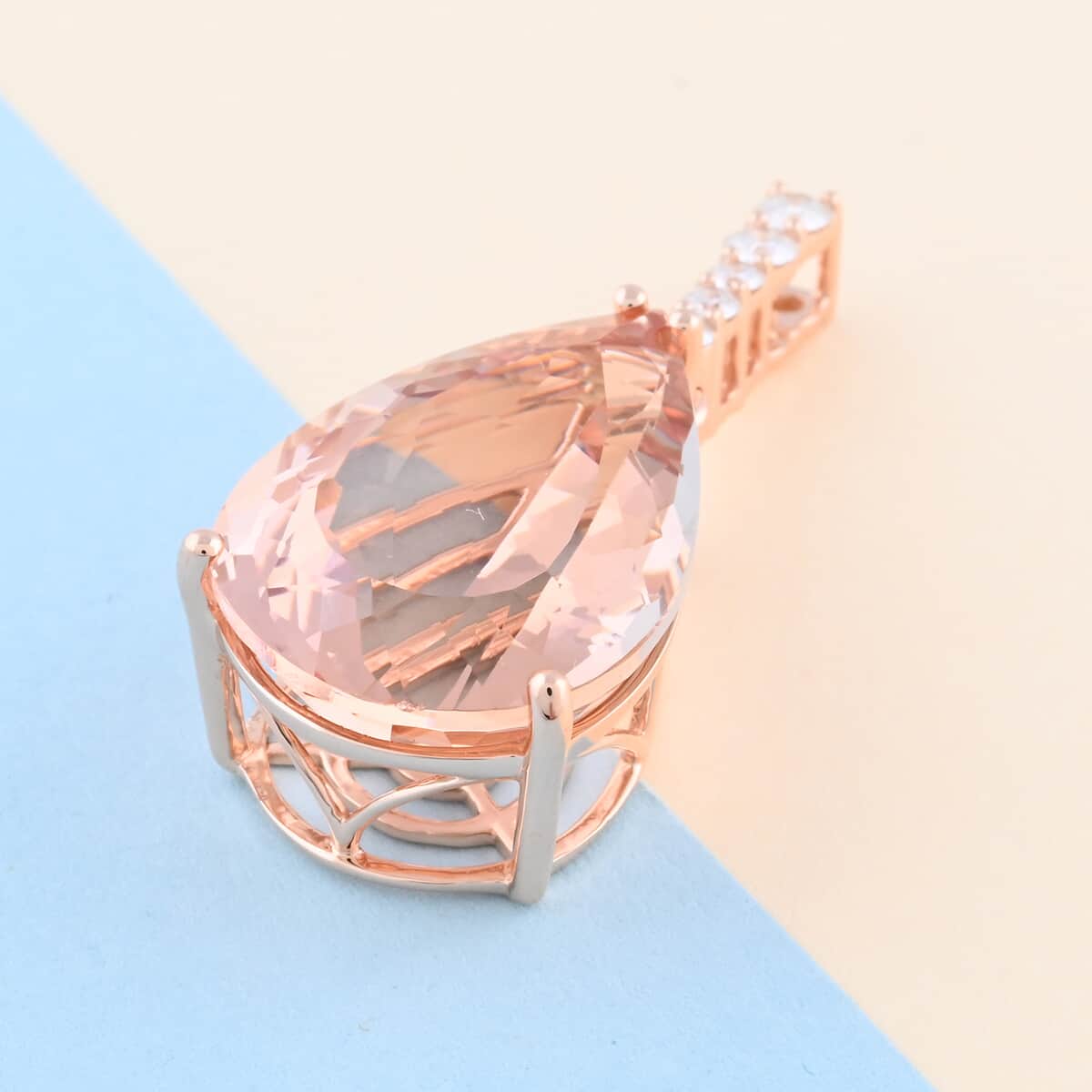 Certified Iliana 18K Rose Gold Certified AAA Marropino Morganite and G-H SI Diamond Solitaire Pendant 12.75 ctw image number 1