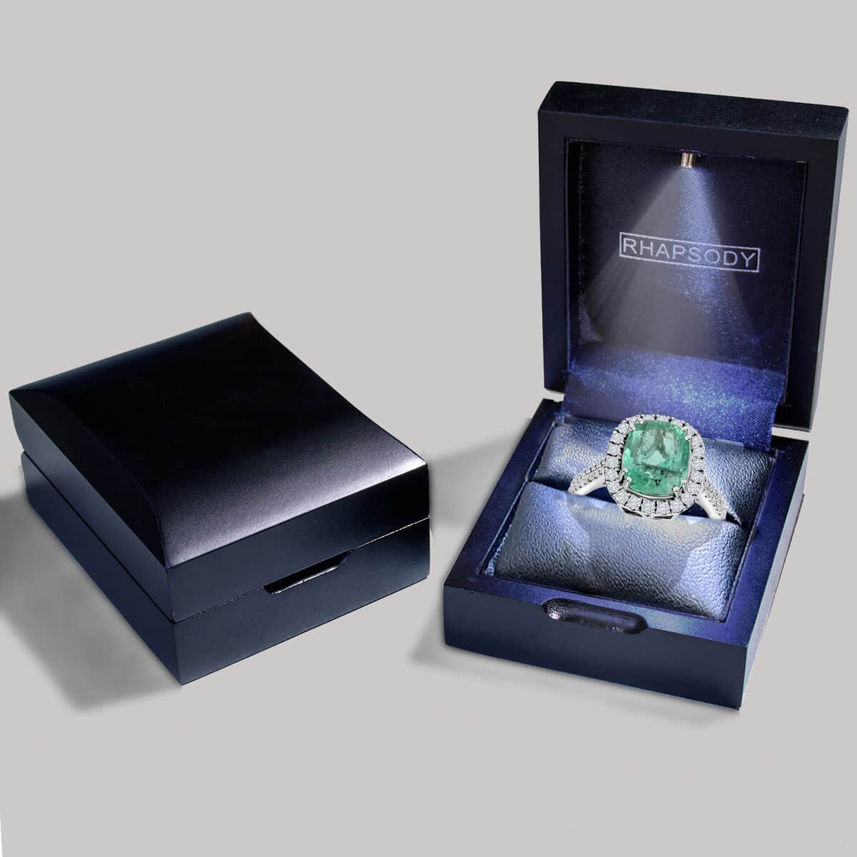 Rhapsody 950 Platinum AAAA Boyaca Colombian Emerald and E-F VS Diamond Halo Ring (Size 7.0) 7.50 Grams 4.60 ctw image number 6