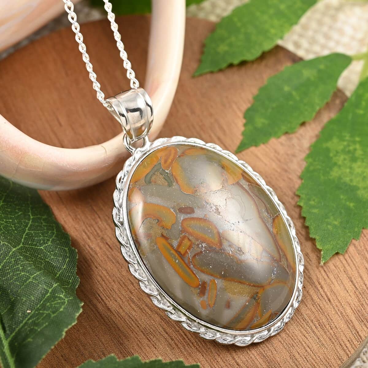 Bamboo Jasper Oval Pendant Necklace 18 Inches in Silvertone 65.00 ctw image number 1