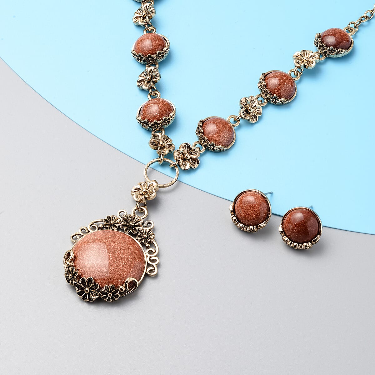 Goldstone Station Necklace 20-22 Inches and Stud Earrings in Goldtone 77.00 ctw image number 1