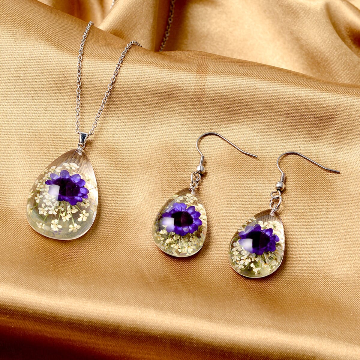 White and Purple Resin Floral Dangle Earrings and Pendant Necklace 24 Inches in Stainless Steel image number 1