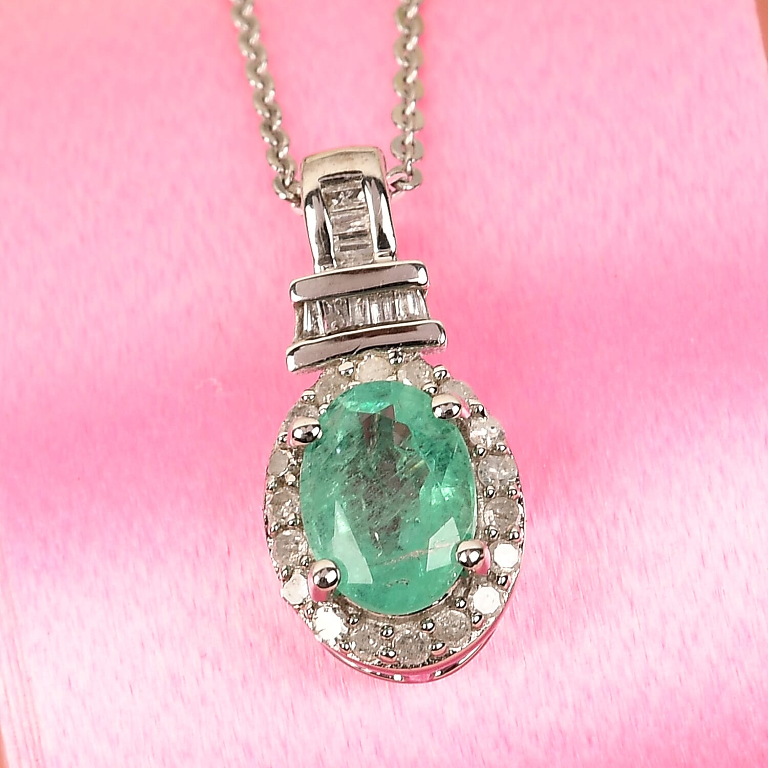 Kagem Zambian Emerald - Product card gallery slide 2 (10144447562011)