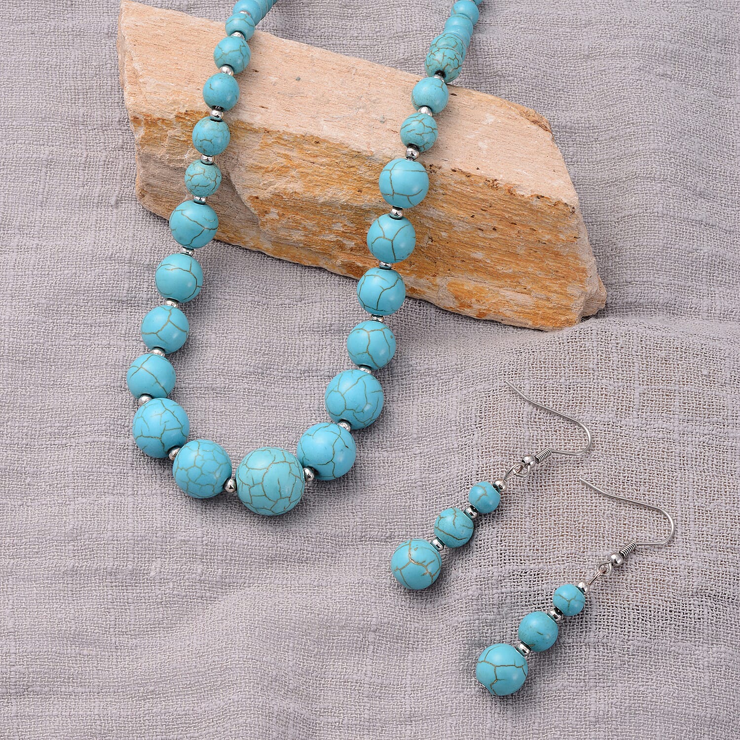 Blue Howlite - Product card gallery slide 2 (9431276126463)
