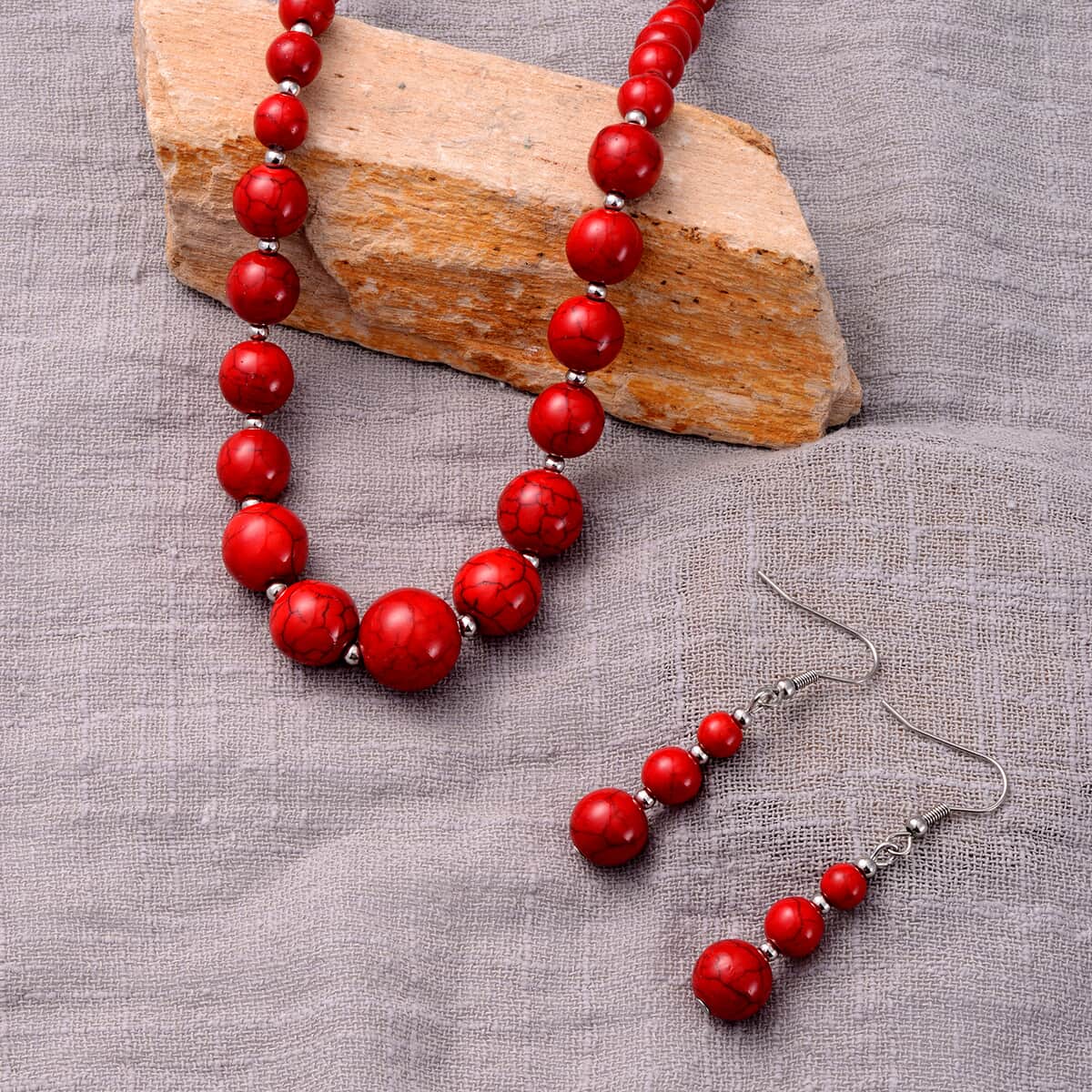 Freshened Red Howlite Beaded Necklace 18 Inches and Earrings in Silvertone 190.00 ctw image number 1