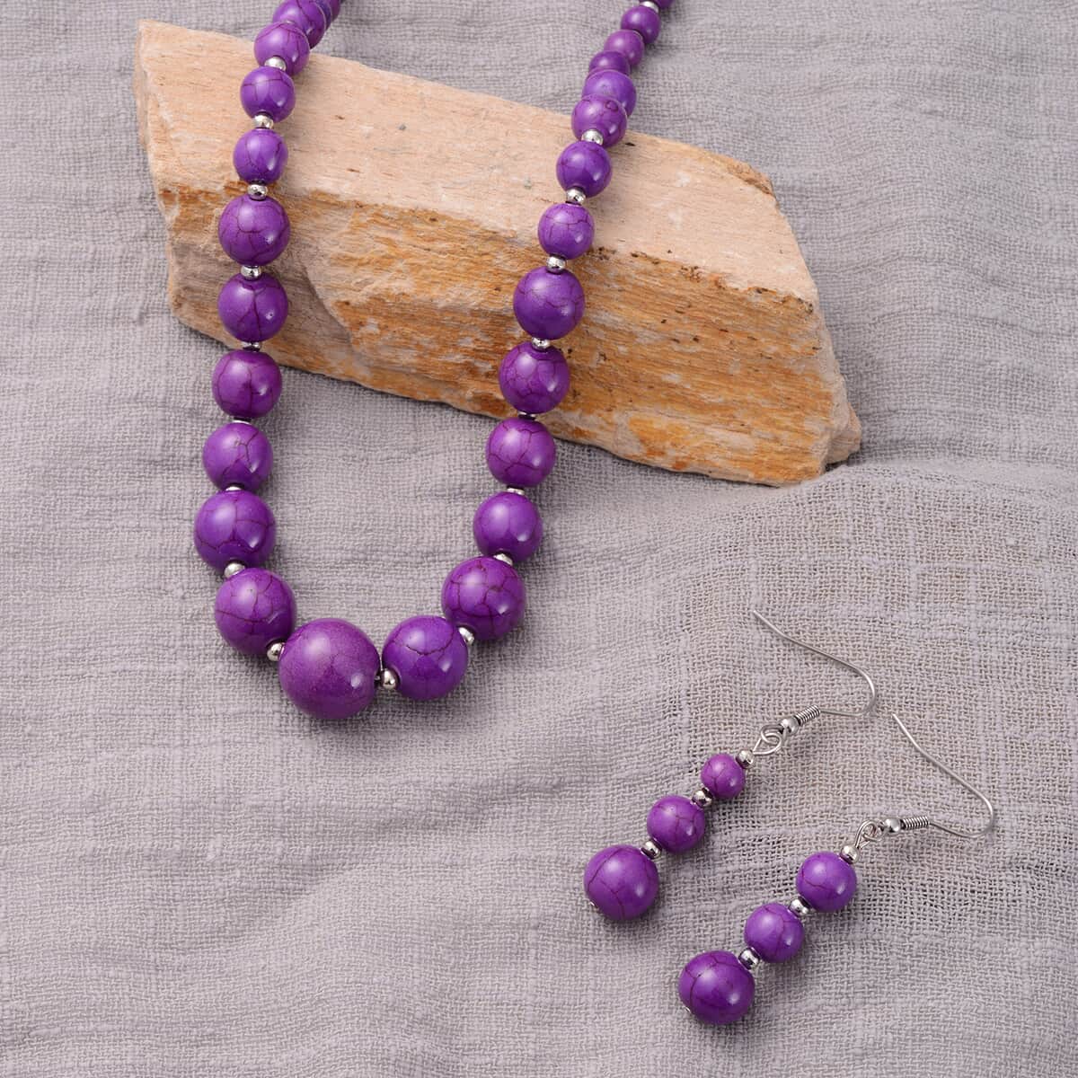 Freshened Purple Howlite 180.00 ctw Beaded Necklace 18 Inches and Earrings in Silvertone image number 1