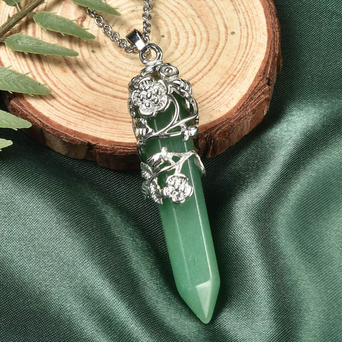 Green Aventurine 45.00 ctw Pointer Pendant in Silvertone with Stainless Steel Necklace 24 Inches image number 1