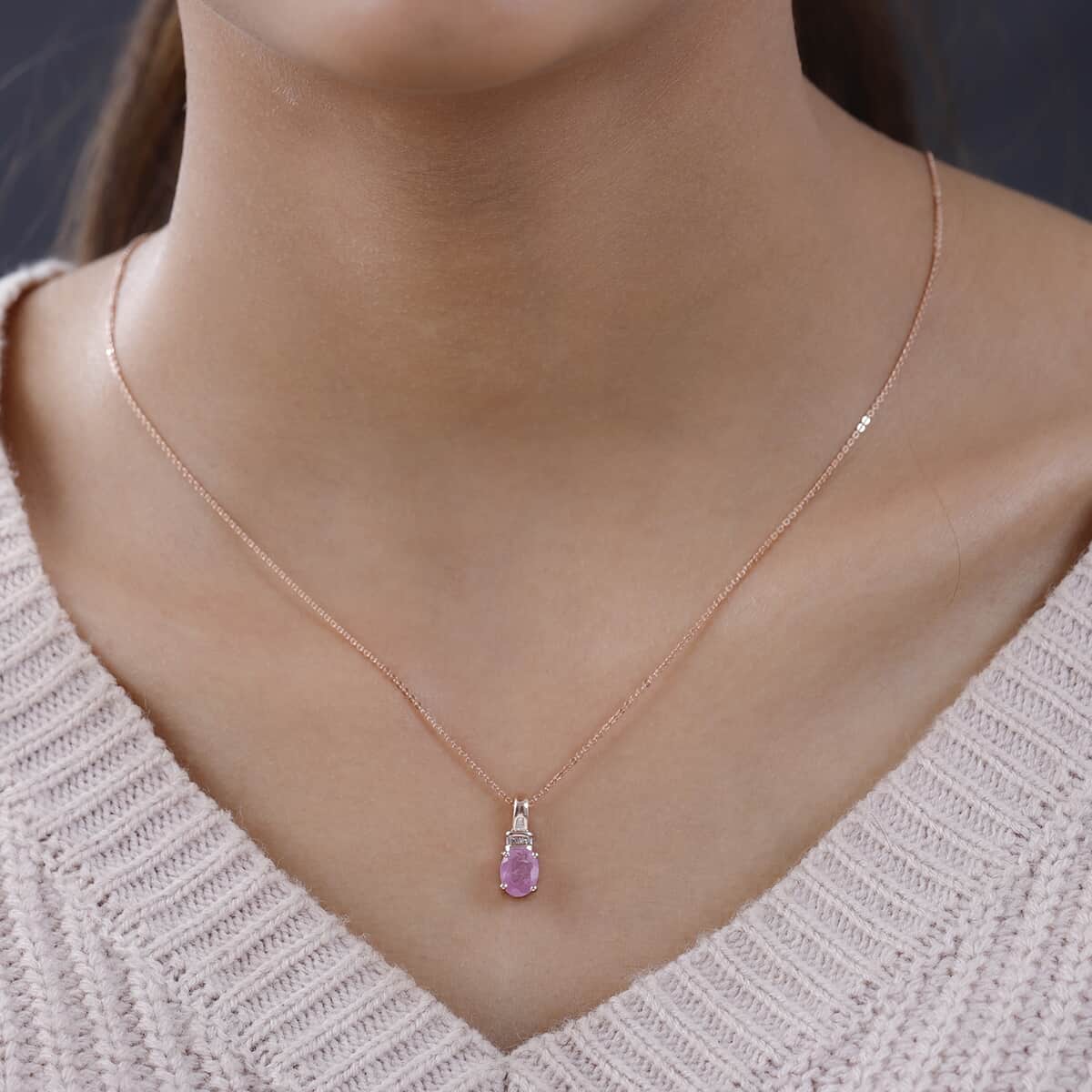 Premium Ilakaka Hot Pink Sapphire (FF) and Diamond Pendant Necklace 20 Inches in Vermeil Rose Gold Over Sterling Silver 1.90 ctw image number 2