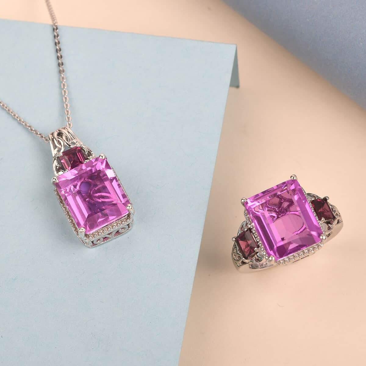 Patroke Quartz (Triplet) and Rhodolite Garnet Ring (Size 7.0) and Pendant Necklace 20 Inches in Platinum Over Sterling Silver 14.75 ctw image number 1