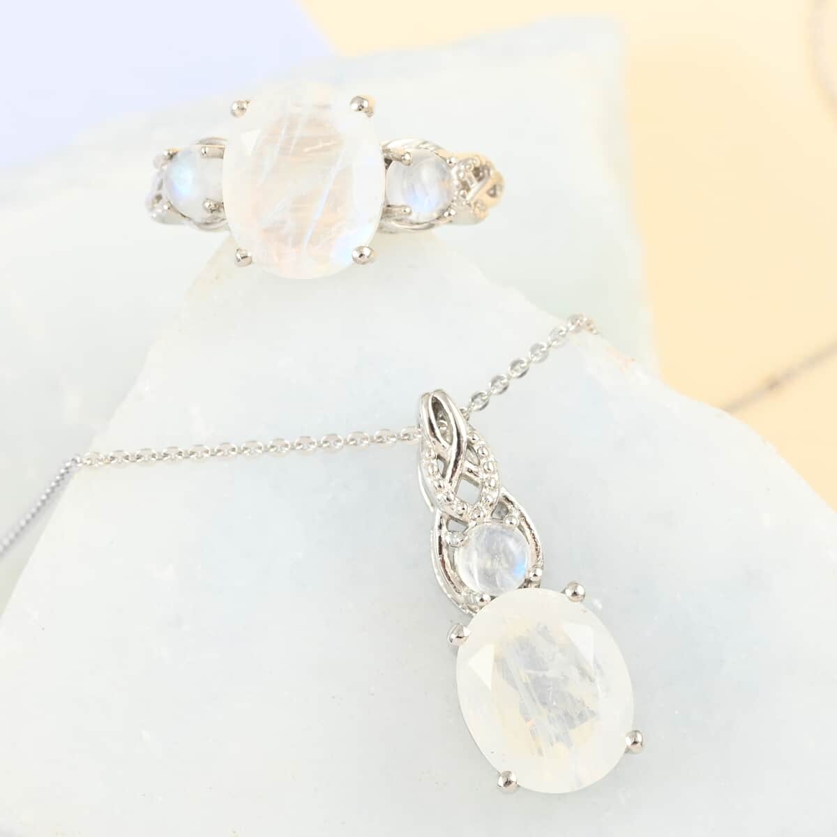 Moon Glow Moonstone Ring and Pendant Necklace 20 Inches in Platinum Over Sterling Silver 7.75 Grams 7.70 ctw image number 1